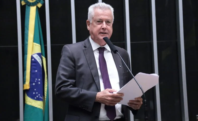 Deputado autor de requerimento por CPI do Master cobra inquérito parlamentar ‘doa a quem doer’