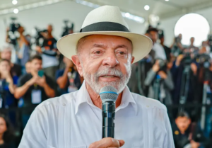 Maioria desaprova Governo Lula, aponta pesquisa PoderData