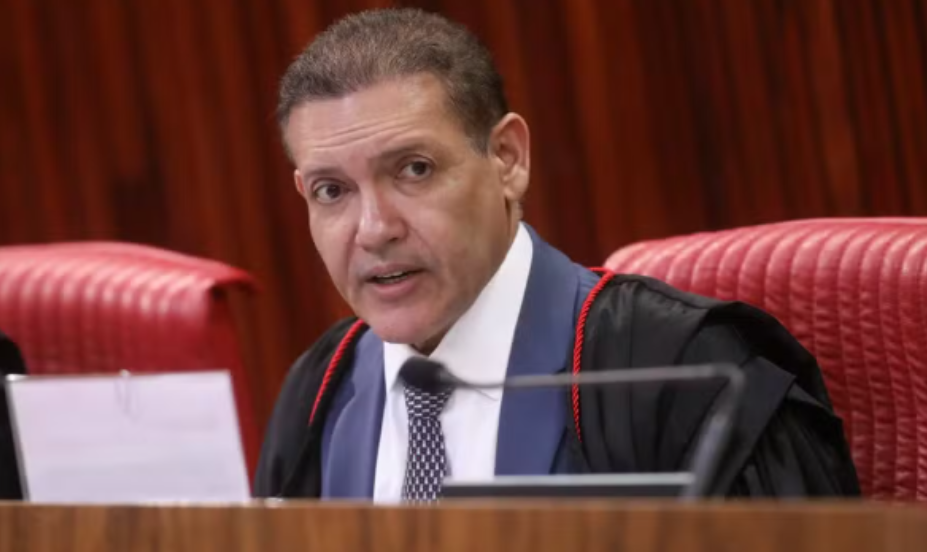 Nunes Marques determina que Meta preserve dados cadastrais de 51 perfis nas redes sociais suspeitos de impulsionamento irregular para atacar Flávio Bolsonaro