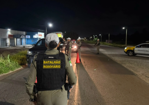 Motociclista sem CNH e com moto adulterada é preso durante Operação Zero Álcool em Extremoz